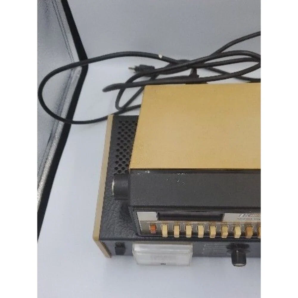 BK PRECISION 1650 Tri Output Power Supply & 2830 Digital Multimeter Dynascan - Picture 8 of 11